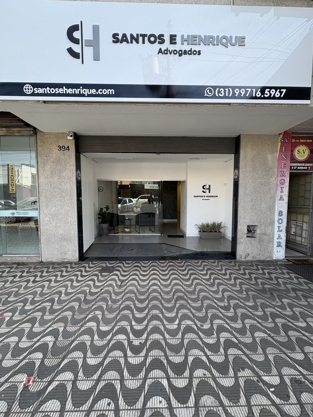Fachada do escritório em Ipatinga/MG — Rua Jacarandá, 394